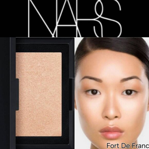 Nars Cosmetics Highlighting Powder - Picture 1 of 8